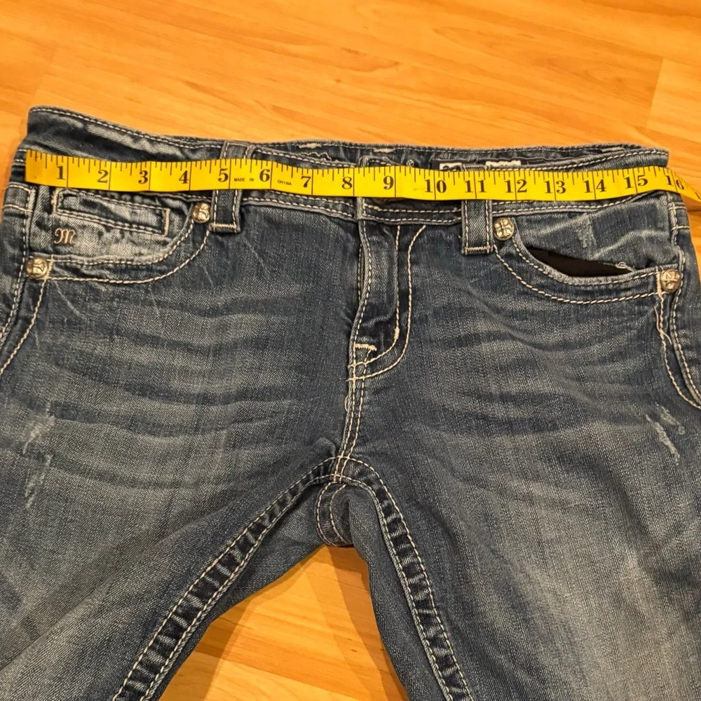 Miss Me‎ Distressed Denim Jeans